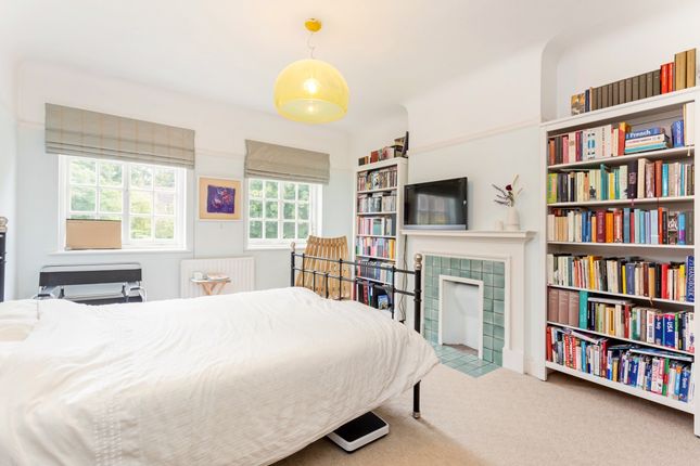9, Cranmore Way, London photo 4