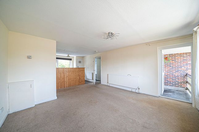 40 Western Court The Elms, Andover photo 4