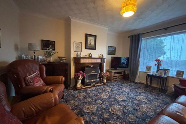 31, Dolau Fan Road, Burry Port photo 3