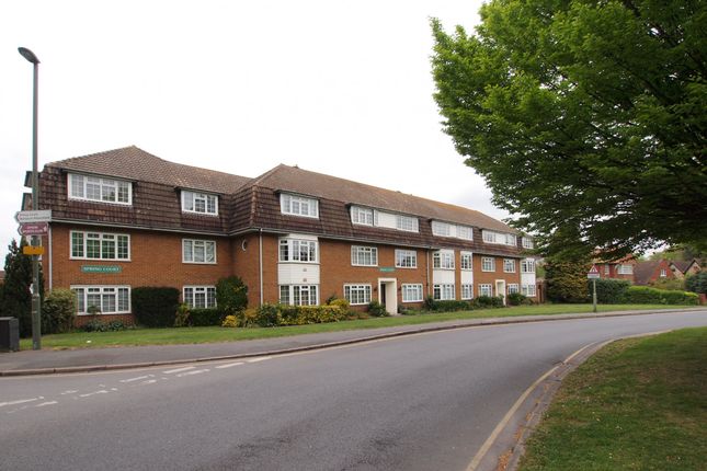 Thumbnail Flat to rent in Chessington Road, Ewell Village