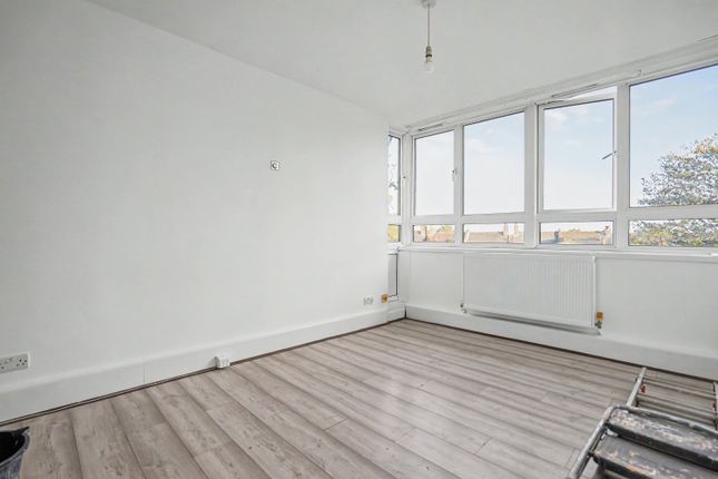22, Streatham, London photo 5