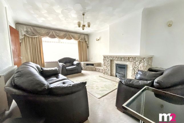 15, Catalpa Close, Newport photo 5