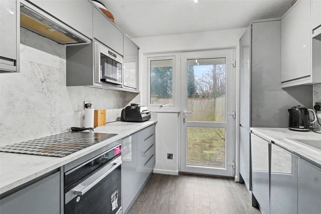 18, Speedwell Close, Devon photo 3