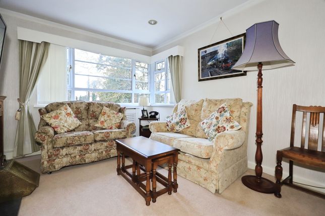Flat 8, Comberton Mansions, Comberton Road, Kidderminster photo 3