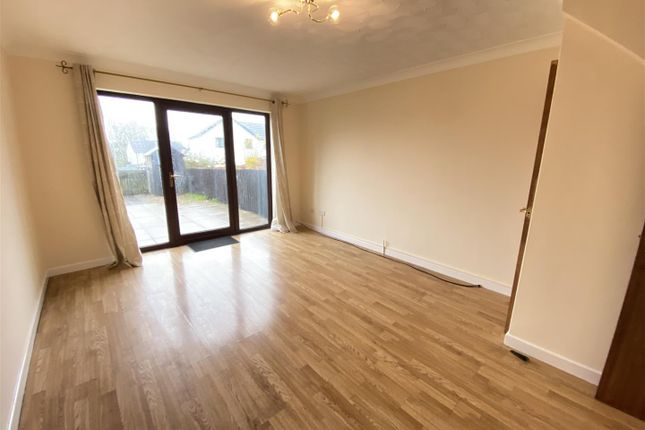 4, Shakespeare Row, Caldicot photo 3
