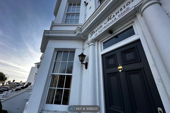 Flat, Grand Mansions Silverdale Road, Eastbourne photo 3