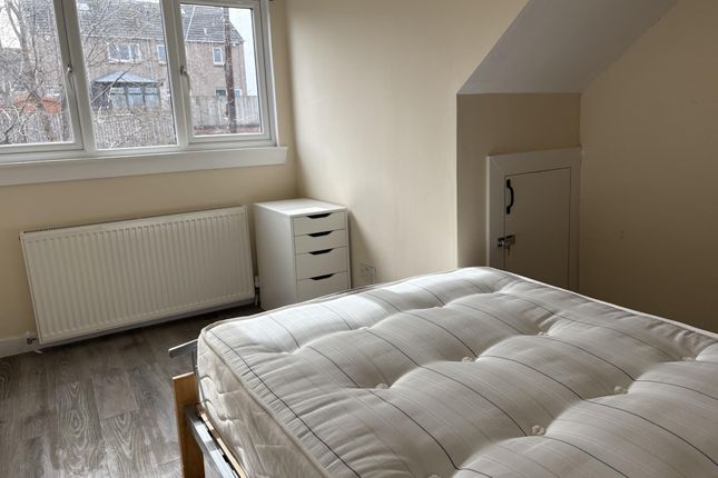 31 Inglis Green Road, Edinburgh photo 2