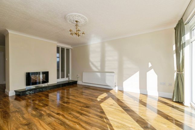 14, Ellesmere, Durham photo 4