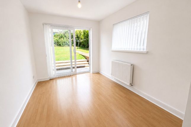 32, John Lewis Street, Milford Haven photo 4