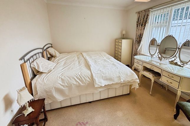 7, Brockenhurst Road, Doncaster photo 4