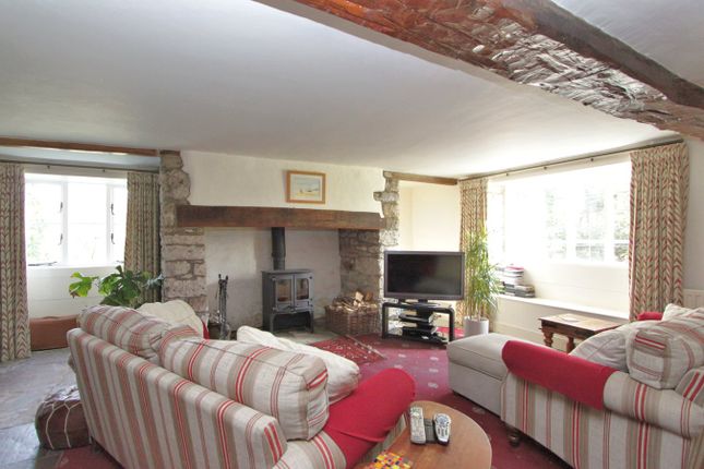 'Morton Maypole', Morton Street, Lower Morton, Nr. Thornbury photo 5
