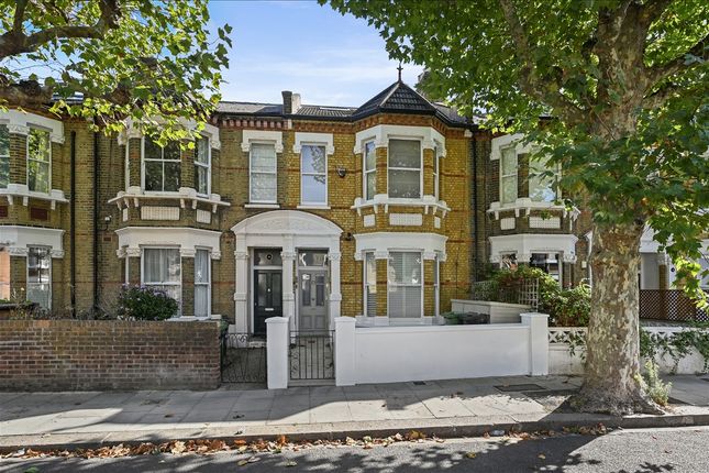 39, Ormiston Grove, Shepherd's Bush W12 photo 3