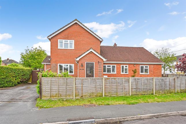 Thumbnail Detached house for sale in Plantation Road, Andover