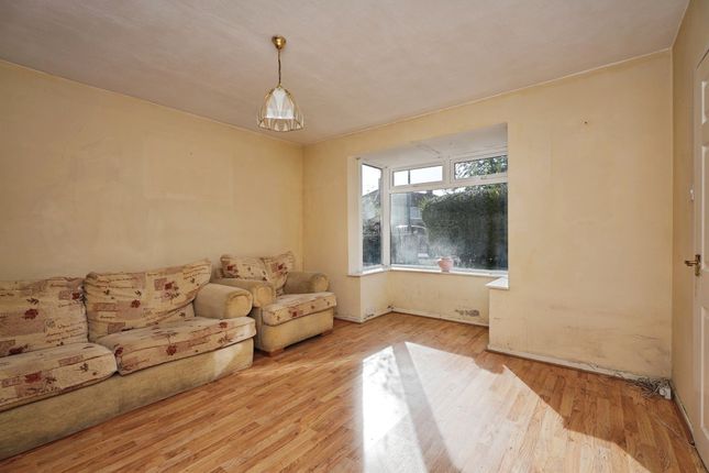 7, Short Close, Bradford photo 3