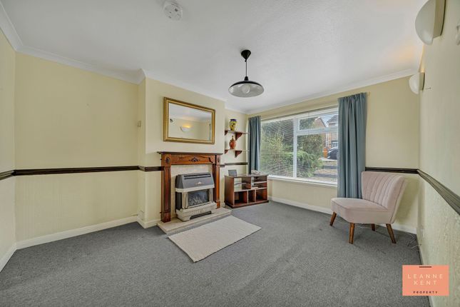 27 St. Teilos Way, Caerphilly photo 2