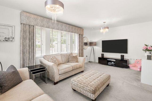 5, Hodgson Crescent, Alva photo 4