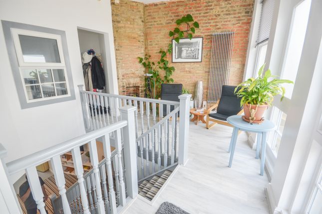 Flat for sale in Marina Arcade, Bexhill-On-Sea
