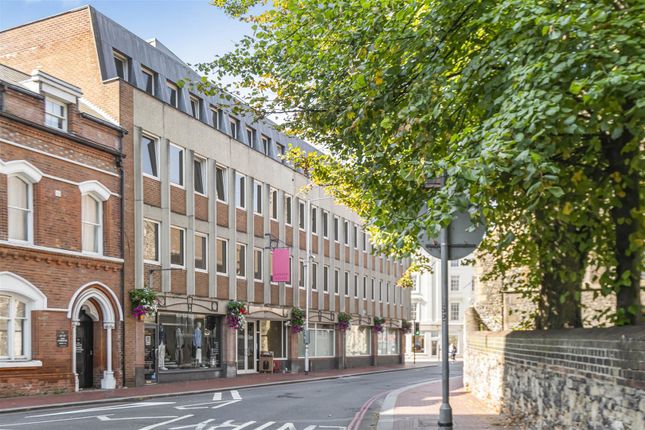 Thumbnail Flat for sale in Sussex House, The Forbury, Reading