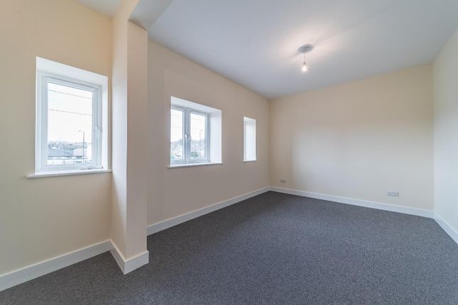 Flat 2, 104, Halifax Road, Sheffield photo 4