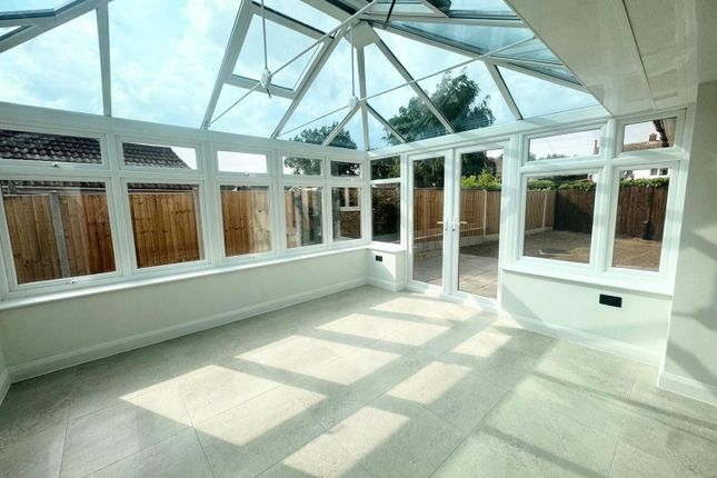 24, Hampson Way, Maidstone photo 4