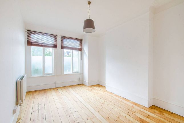 Thumbnail Flat to rent in Croxted Road, Herne Hill, London