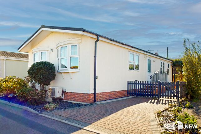 2-bed caravan on 51, waterbeach court, Waterbeach, £165,000