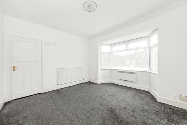 51, Montcalm Road, London photo 3