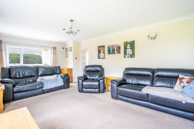 1, Fir Heath Close, York photo 3
