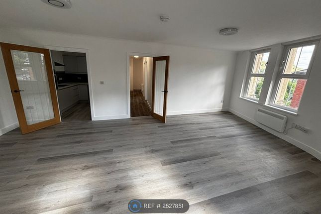 Large Lounge