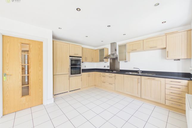 6, Martyn Smith Close, Birmingham photo 4