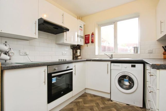 3, St. Teresas Court, Bristol photo 5