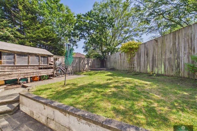 7, Tinsley Close, Crawley photo 4