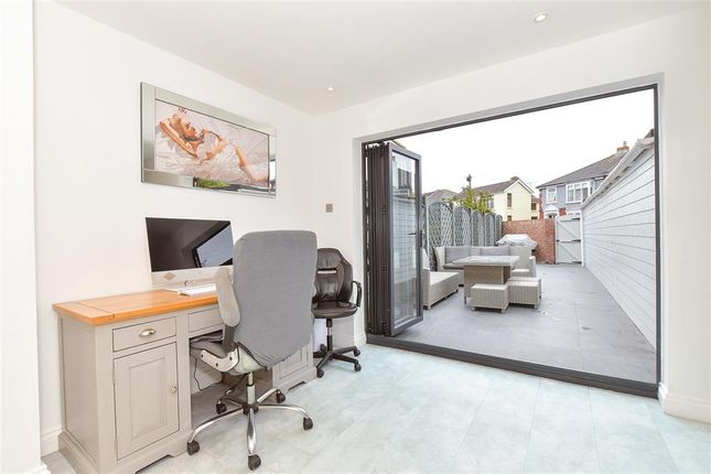 Thumbnail Terraced house for sale in Northern Parade, Portsmouth, Hampshire