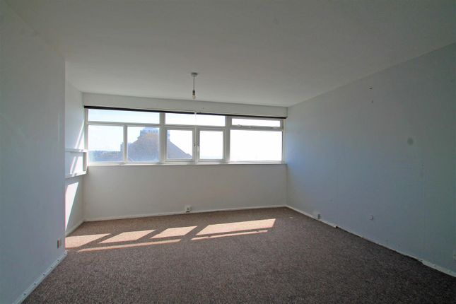 23, Berriedale House, Kingsway, Hove photo 4