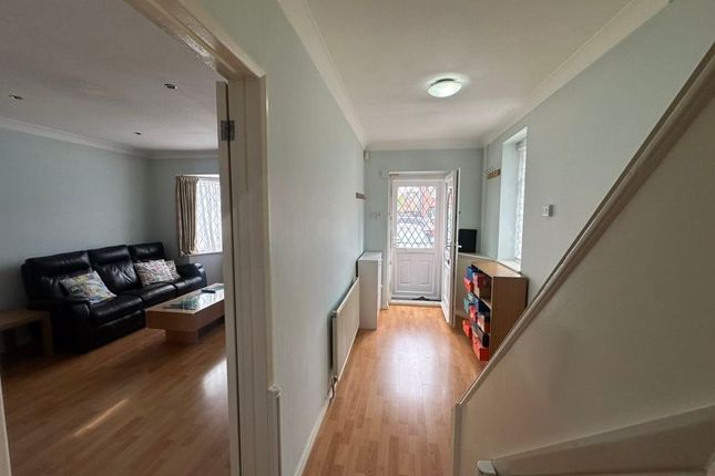 Semi-detached house for sale in Kingshill Avenue, Northolt