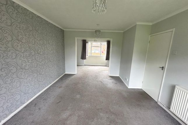 Blackwater Close, Brierley Hill photo 2