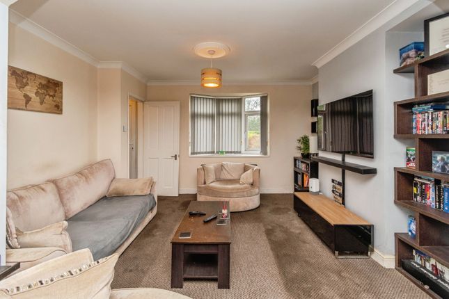 118, Longford Road, Staffordshire photo 4