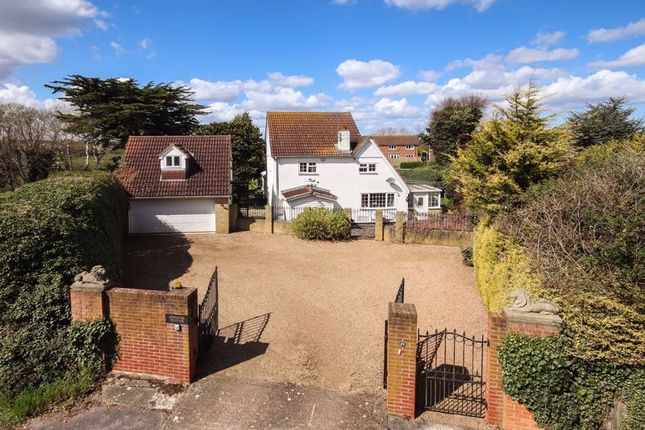 Thumbnail Country house for sale in Bridge Hill, Hacklinge, Deal
