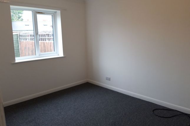 9 St. Nicholas Park, Withernsea photo 2