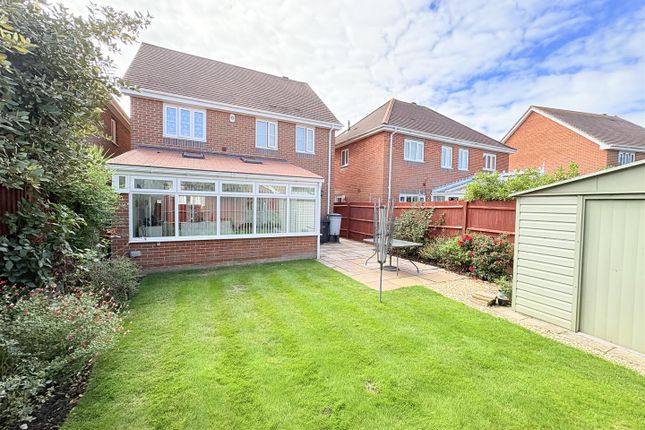 2, Darwin Close, Lee-On-The-Solent photo 2