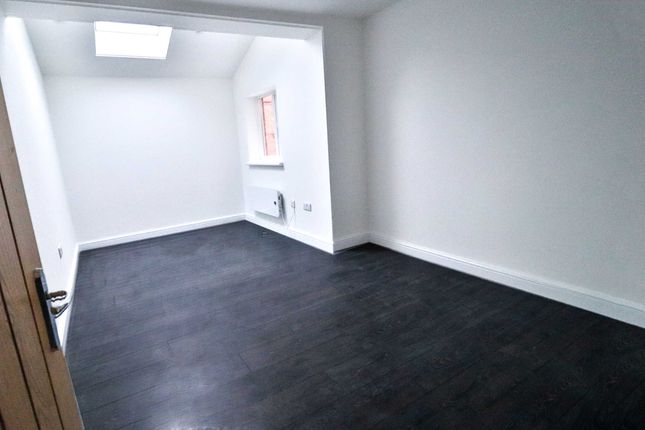 Flat 2 45 Conduit Road, Bedford photo 4