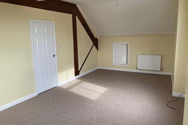 Flat 15d, Clapgun Street, Derby photo 3