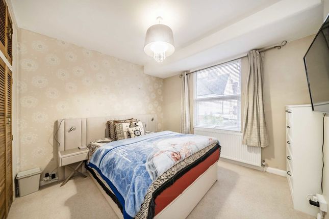 32, Darcy Road, London photo 4