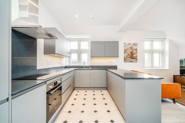 Flat 7, 22, Three Pigeons House, High Street, London photo 3