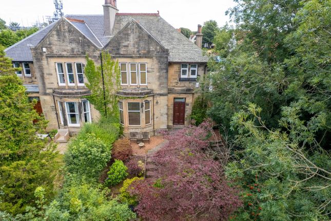 5, Waverley Terrace, Larbert photo 2