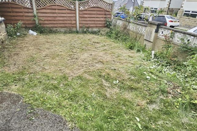 32, Copgrove Road, Leeds photo 4