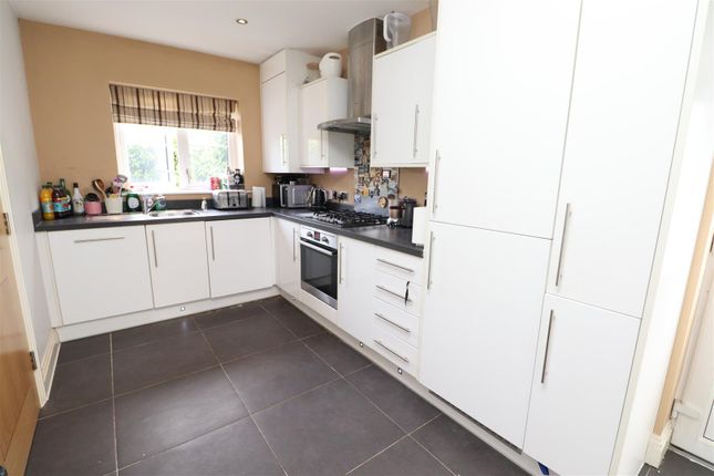 508, Bushey Mill Lane, Bushey photo 4