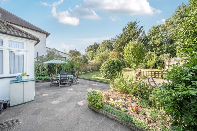 5, Hillcrest Avenue, Pinner photo 4