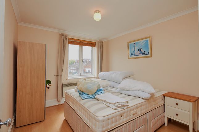17, Moscow Road, London photo 4