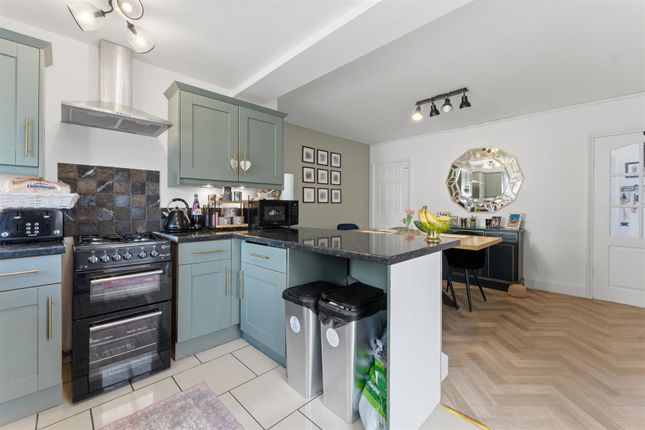 41, Belvedere Road, Kettering photo 4